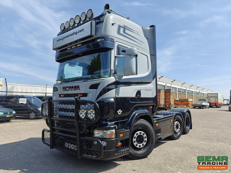 Scania R500 6x2/4 Topline Euro3 - V8 - Handgeschakeld - SchuifSchotel - 11/2025 APK - Tractor unit: picture 1 Scania R500 6x2/4 Topline Euro3 - V8 - Handgeschakeld - SchuifSchotel - 11/2025 APK - Tractor unit: picture 1