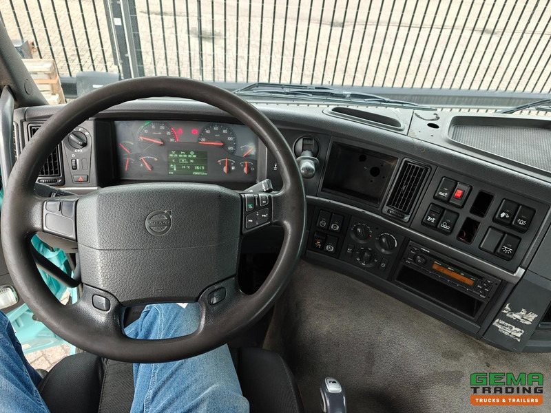 Dropside/ Flatbed truck, Crane truck Volvo FMX 410 8x4/4 Dagcab Euro5 - Open Laadbak 6.8m + Hiab 244 E-6 Hipro - 258.000km - Naafreductie - 05/2026 APK: picture 14 Dropside/ Flatbed truck, Crane truck Volvo FMX 410 8x4/4 Dagcab Euro5 - Open Laadbak 6.8m + Hiab 244 E-6 Hipro - 258.000km - Naafreductie - 05/2026 APK: picture 14