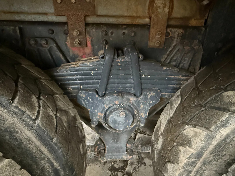 Iveco 260-34 6X6 Chassis Spring/spring ZF Man Gear (Without Crane) - Cab chassis truck: picture 5 Iveco 260-34 6X6 Chassis Spring/spring ZF Man Gear (Without Crane) - Cab chassis truck: picture 5