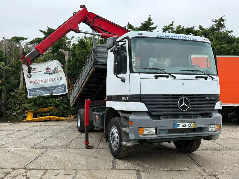 Mercedes-Benz Actros 1831 V6 4X2 Tipper + crane EPS Manual Gearbox 3 peddal - Tipper, Crane truck: picture 1 Mercedes-Benz Actros 1831 V6 4X2 Tipper + crane EPS Manual Gearbox 3 peddal - Tipper, Crane truck: picture 1