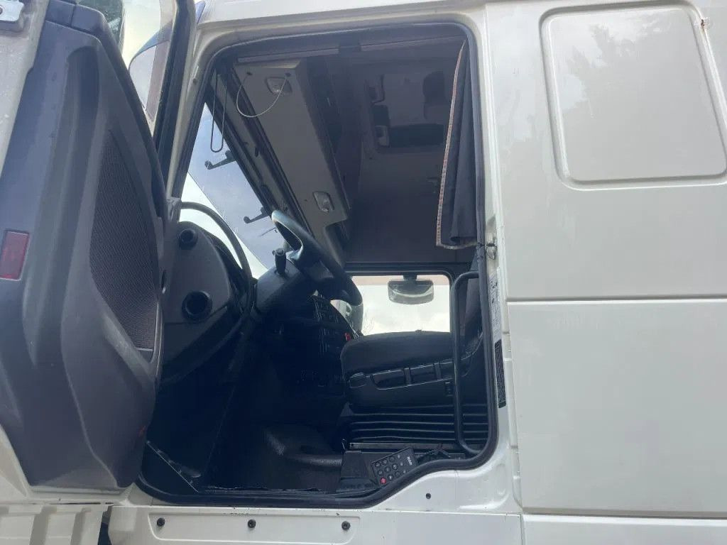 Tractor unit DAF XF 460 4X2 Tractor-unit Spring/Air Retarder DAF XF 106.460 4X2 Tractor-unit Spring/Air Retarder: picture 7