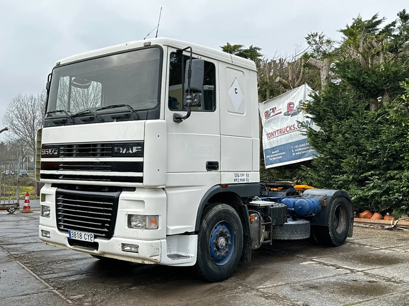DAF XF 95.380 4X2 Tractor-unit Spring/Air ZF Manual Euro2 PTO - Tractor unit: picture 2 DAF XF 95.380 4X2 Tractor-unit Spring/Air ZF Manual Euro2 PTO - Tractor unit: picture 2