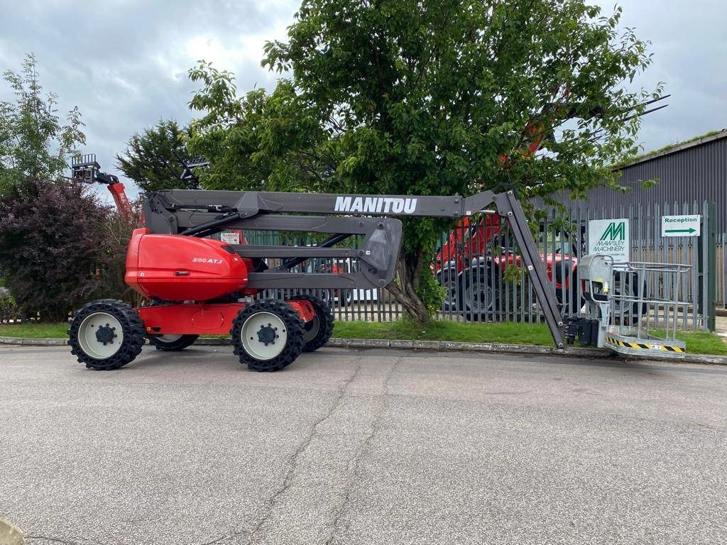 Manitou 200 ATJ - Articulated boom: picture 3 Manitou 200 ATJ - Articulated boom: picture 3