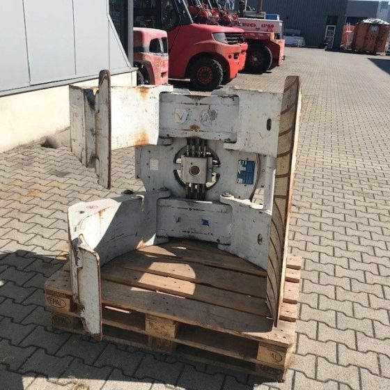 Cascade Rotating Roll clamp - Clamp for Material handling equipment: picture 1 Cascade Rotating Roll clamp - Clamp for Material handling equipment: picture 1