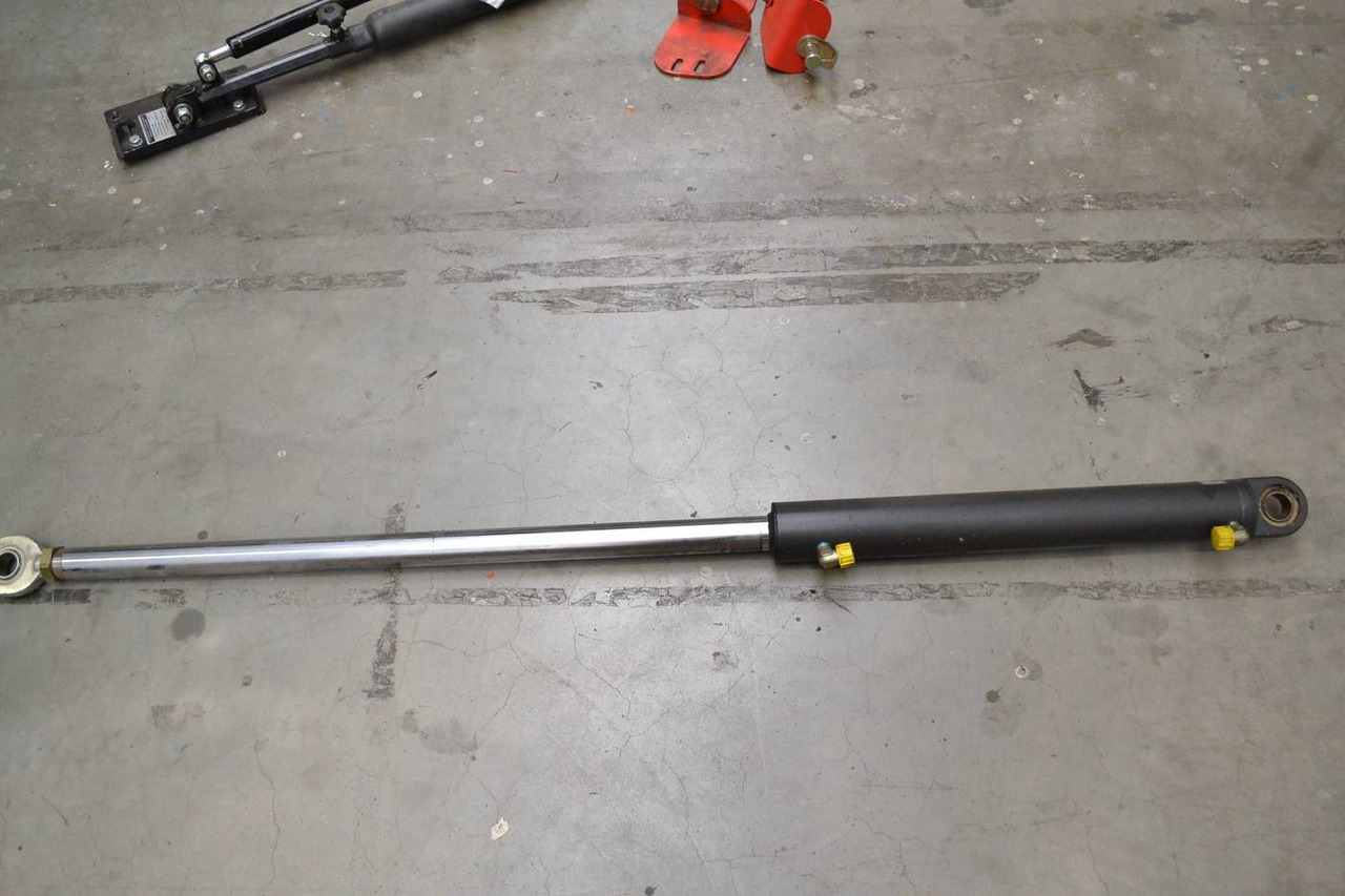 Cylinder assembly for Linde R14-20 series 115 - Hydraulic cylinder for Material handling equipment: picture 1 Cylinder assembly for Linde R14-20 series 115 - Hydraulic cylinder for Material handling equipment: picture 1