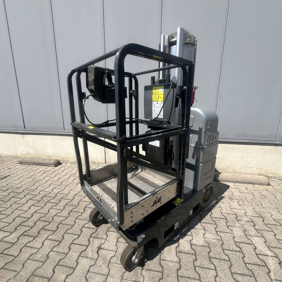 JLG 20MVL - Vertical mast lift: picture 2 JLG 20MVL - Vertical mast lift: picture 2