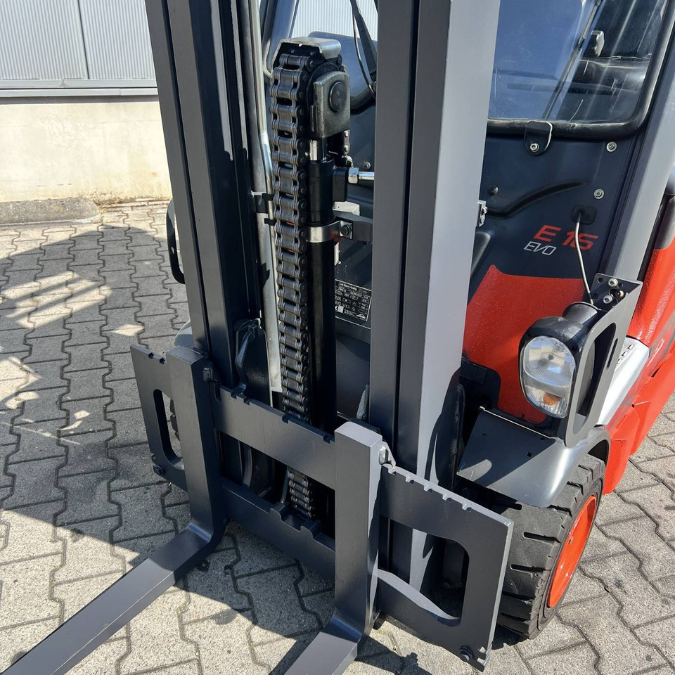 Electric forklift Linde E16PH (386-02) EVO: picture 14