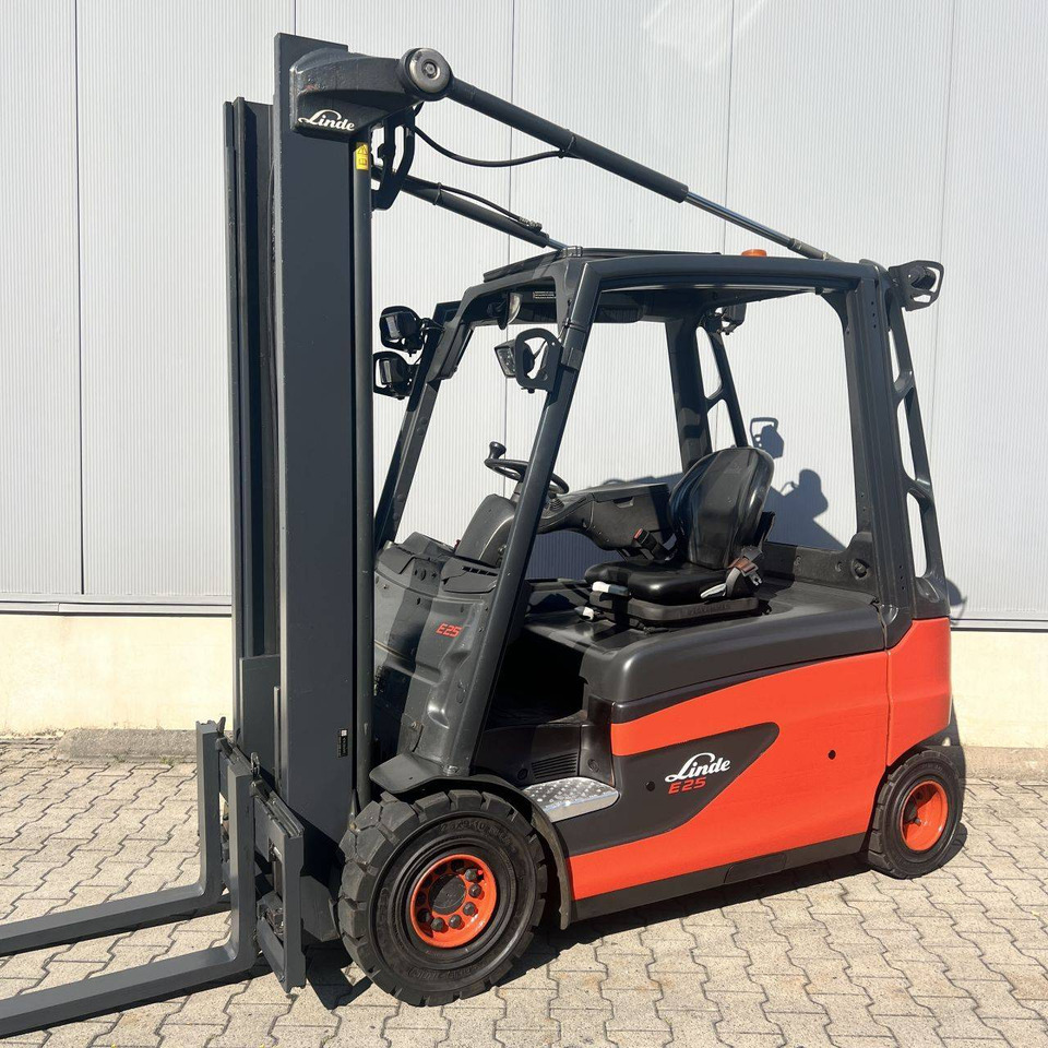 Linde E25L (387) - Electric forklift: picture 1 Linde E25L (387) - Electric forklift: picture 1