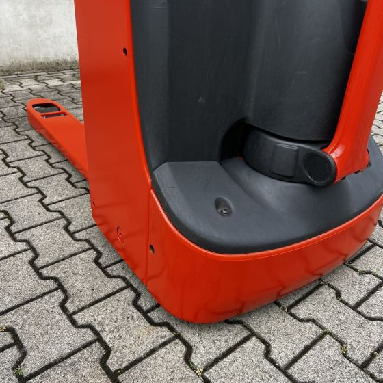 Linde L10 (1172) - Stacker: picture 2 Linde L10 (1172) - Stacker: picture 2