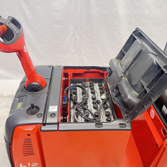 Linde L12AC (1170) - Stacker: picture 2 Linde L12AC (1170) - Stacker: picture 2