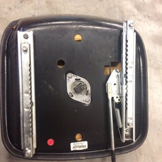 Seat for Scrubber vacuum cleaner Nilfisk BR 850 - Seat for Scrubber dryer: picture 4 Seat for Scrubber vacuum cleaner Nilfisk BR 850 - Seat for Scrubber dryer: picture 4