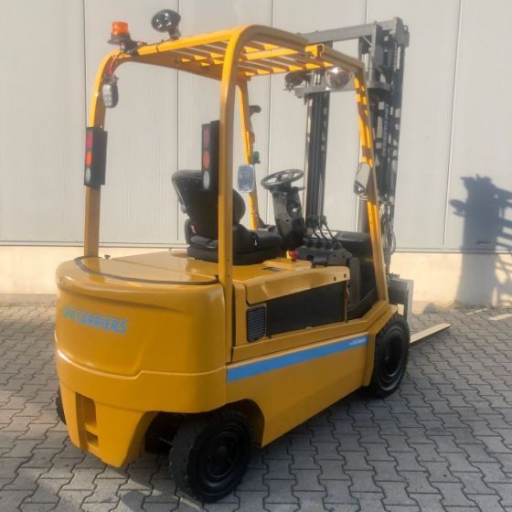 Unicarriers EH30L (G1Q2L30Q) - Electric forklift: picture 3 Unicarriers EH30L (G1Q2L30Q) - Electric forklift: picture 3