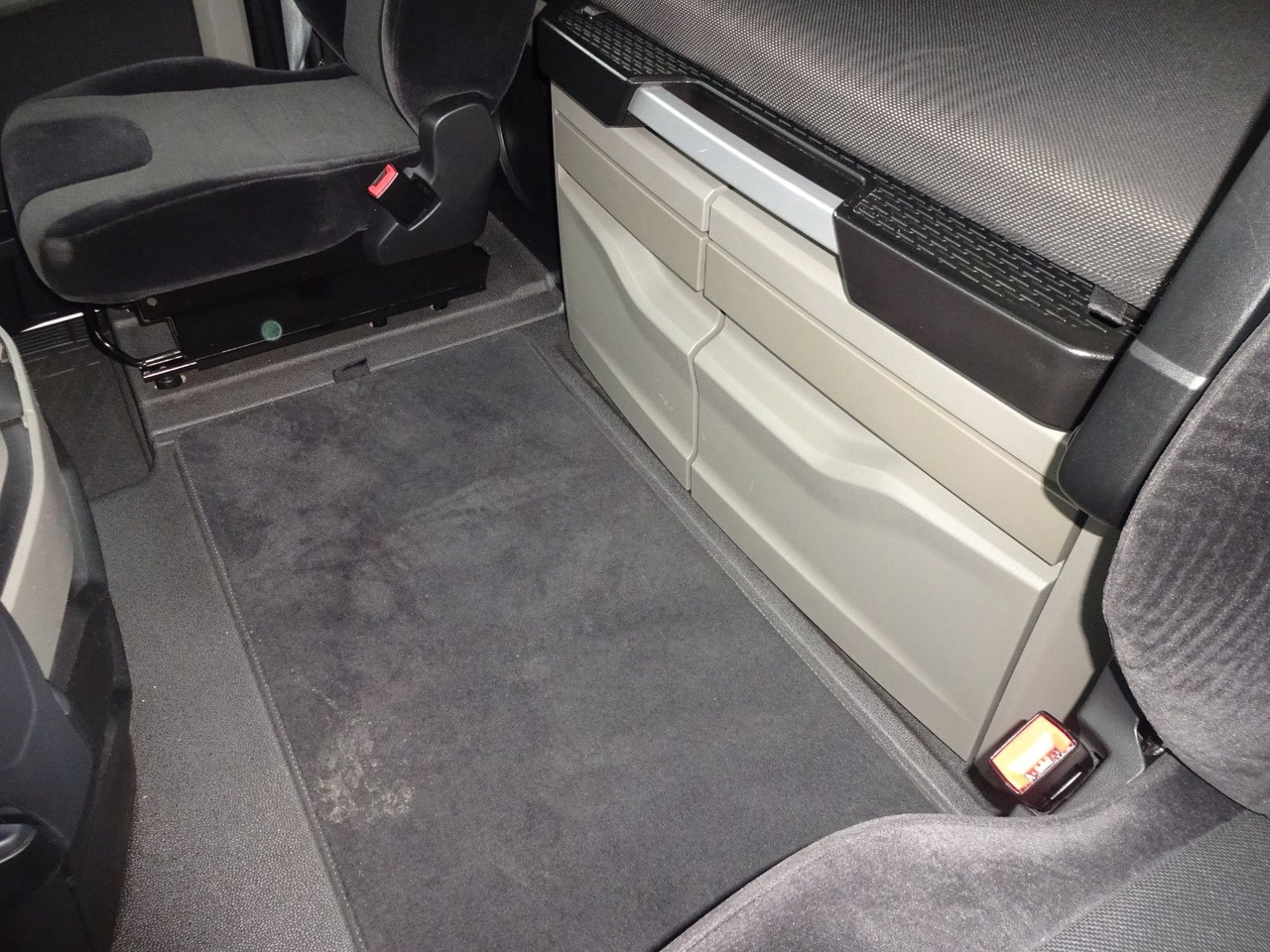 Tractor unit MAN TGX 18.470, XLX, Retarder, ACC, 2 x Tank: picture 18 Tractor unit MAN TGX 18.470, XLX, Retarder, ACC, 2 x Tank: picture 18