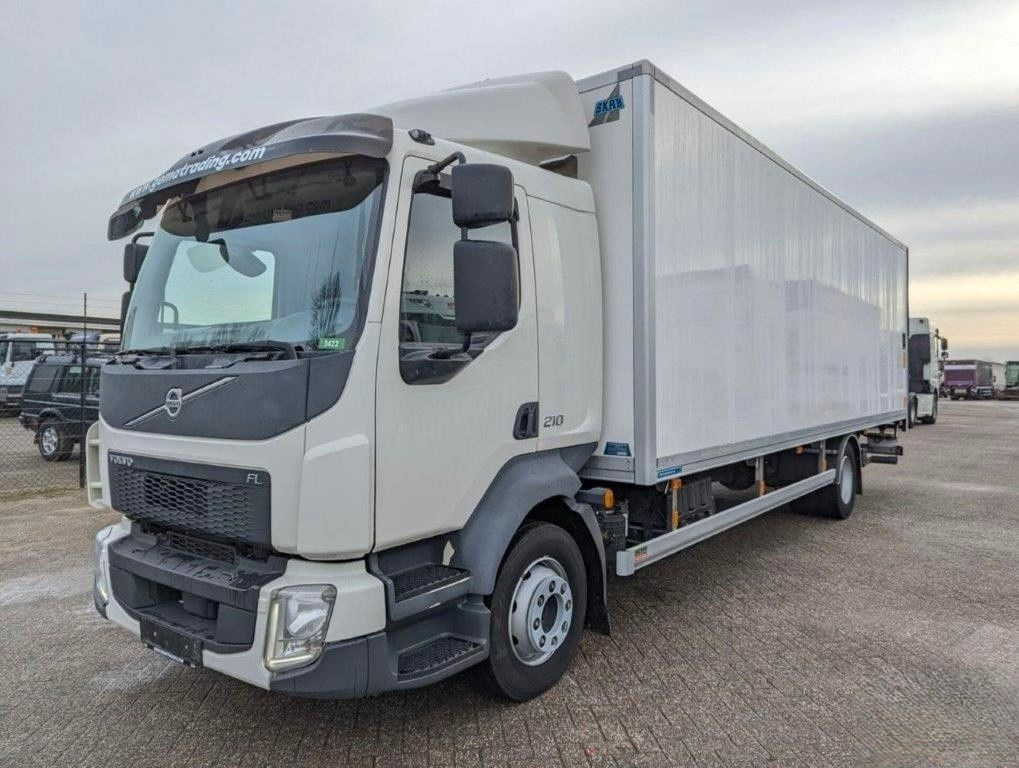 Volvo FL 210, 12tn., Isolirt, Autom, wie neu - Box truck: picture 1 Volvo FL 210, 12tn., Isolirt, Autom, wie neu - Box truck: picture 1
