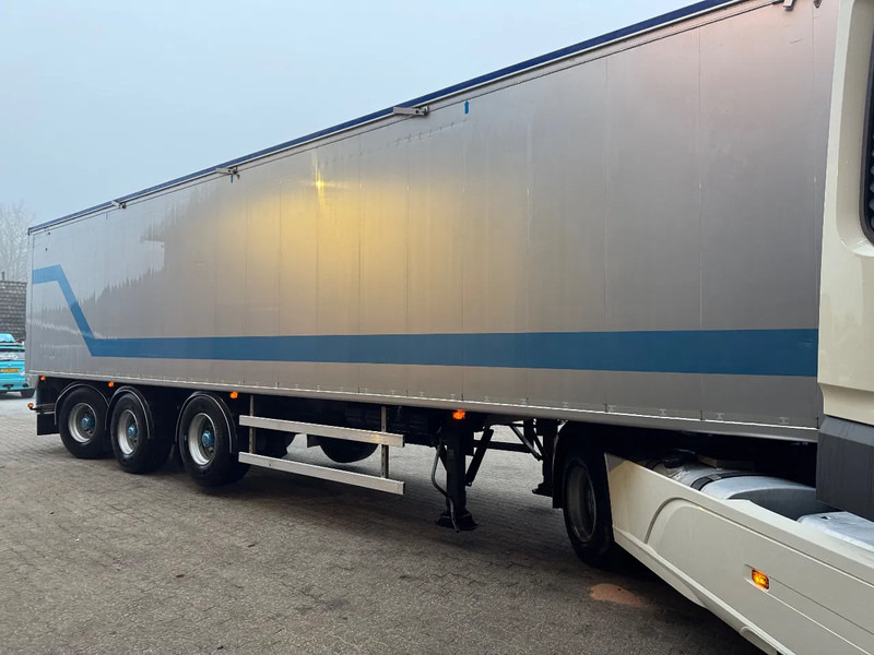 Bulthuis 70m3 Stuuras/Lenkachse Cargo Floor 2 jaar oud! NIEUWE APK - Walking floor semi-trailer: picture 4 Bulthuis 70m3 Stuuras/Lenkachse Cargo Floor 2 jaar oud! NIEUWE APK - Walking floor semi-trailer: picture 4