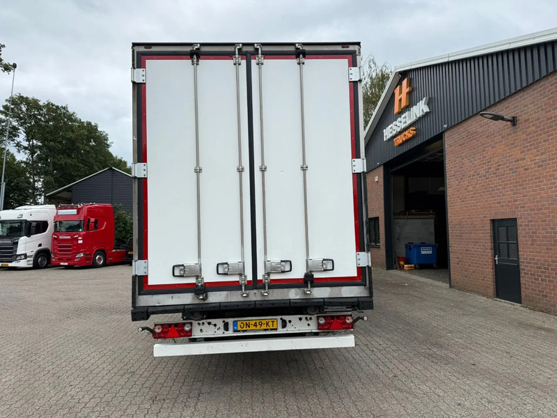 Schmitz Cargobull SKO 24 5x Meatrails Rohrbahnen Fleisch Carrier Vector 1950MT let op!! vol vleeshaken en 2 reservewielen - Isothermal semi-trailer: picture 5 Schmitz Cargobull SKO 24 5x Meatrails Rohrbahnen Fleisch Carrier Vector 1950MT let op!! vol vleeshaken en 2 reservewielen - Isothermal semi-trailer: picture 5
