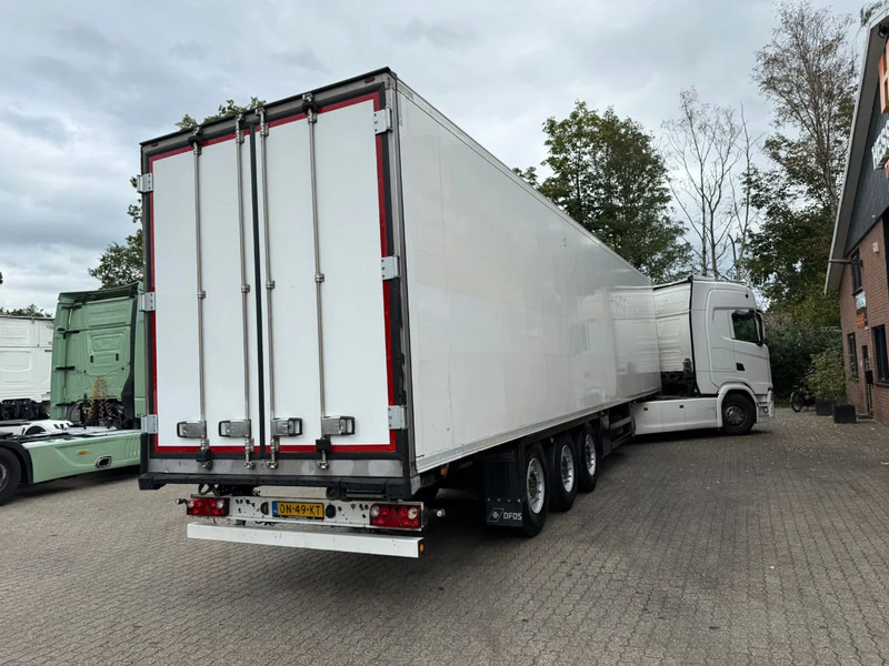 Schmitz Cargobull SKO 24 5x Meatrails Rohrbahnen Fleisch Carrier Vector 1950MT let op!! vol vleeshaken en 2 reservewielen - Isothermal semi-trailer: picture 2 Schmitz Cargobull SKO 24 5x Meatrails Rohrbahnen Fleisch Carrier Vector 1950MT let op!! vol vleeshaken en 2 reservewielen - Isothermal semi-trailer: picture 2