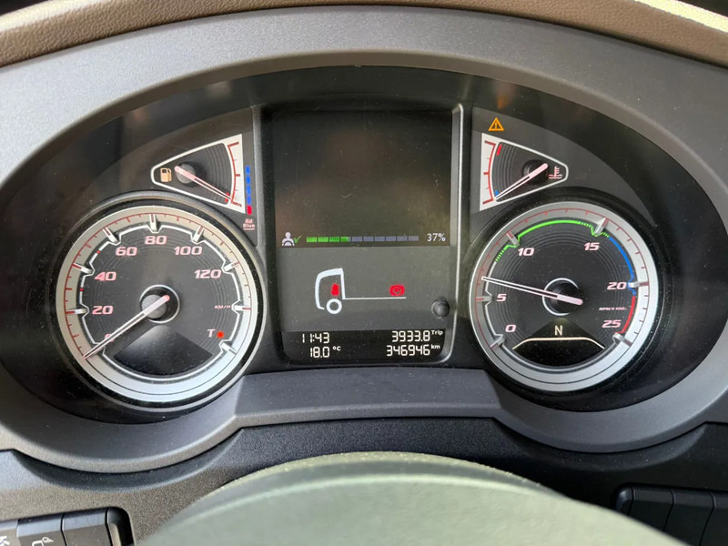 Tractor unit DAF XF 480 SSC Super Space 2x tank LED 346.945KM NL Truck: picture 12 Tractor unit DAF XF 480 SSC Super Space 2x tank LED 346.945KM NL Truck: picture 12