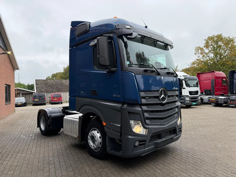Mercedes-Benz Actros 1940 4x2 Streamspace Spoilers 603.877KM - Tractor unit: picture 2 Mercedes-Benz Actros 1940 4x2 Streamspace Spoilers 603.877KM - Tractor unit: picture 2