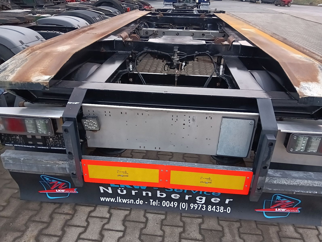 Hüffermann HAR1870 SAF lichtbogenverzinkt4xReifen,BremseNEU - Roll-off/ Skip trailer: picture 1 Hüffermann HAR1870 SAF lichtbogenverzinkt4xReifen,BremseNEU - Roll-off/ Skip trailer: picture 1