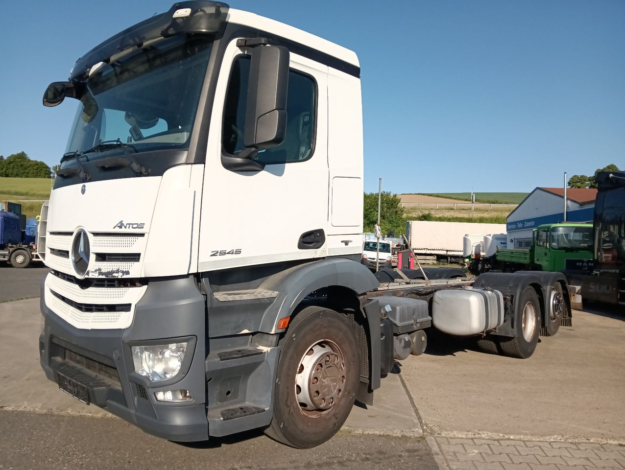 Lease a  Mercedes-Benz 2545 6x2 Lenk/Lift MEILLER RK2070 Luft/Luft Mercedes-Benz 2545 6x2 Lenk/Lift MEILLER RK2070 Luft/Luft: picture 12
