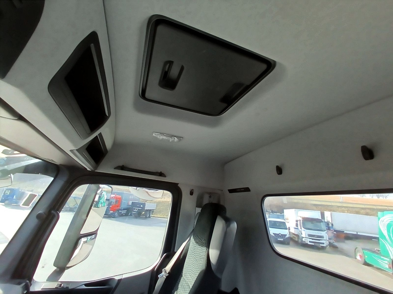 Lease a  Mercedes-Benz 2545 6x2 Lenk/Lift MEILLER RK2070 Luft/Luft Mercedes-Benz 2545 6x2 Lenk/Lift MEILLER RK2070 Luft/Luft: picture 21