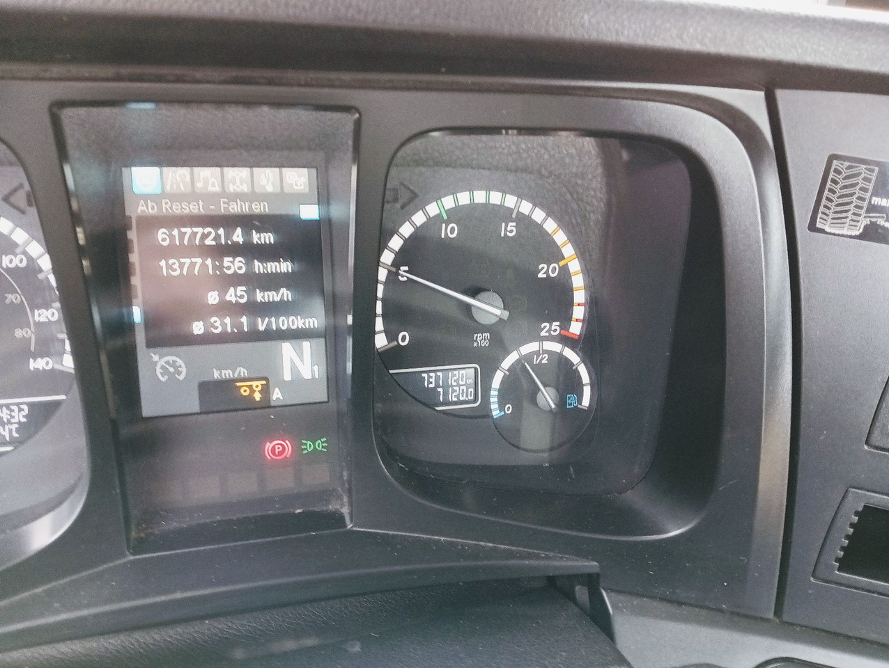 Lease a  Mercedes-Benz 2545 6x2 Lenk/Lift MEILLER RK2070 Luft/Luft Mercedes-Benz 2545 6x2 Lenk/Lift MEILLER RK2070 Luft/Luft: picture 19