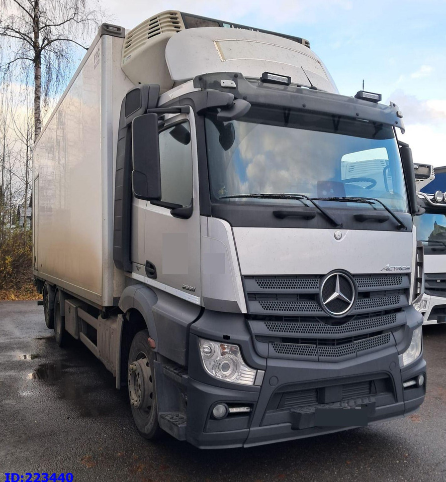 MERCEDES-BENZ Actros 2551 6x2 Euro6 - Refrigerator truck: picture 2 MERCEDES-BENZ Actros 2551 6x2 Euro6 - Refrigerator truck: picture 2