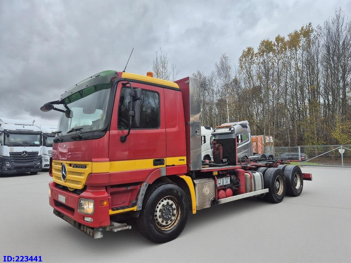 MERCEDES-BENZ Actros 2636 6X4 (3pedals) - Cab chassis truck: picture 1 MERCEDES-BENZ Actros 2636 6X4 (3pedals) - Cab chassis truck: picture 1