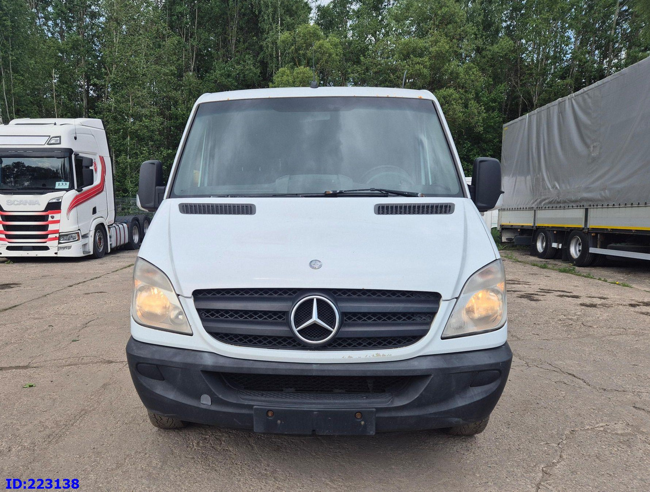 MERCEDES-BENZ Sprinter 213 - Euro5 - Coach: picture 2 MERCEDES-BENZ Sprinter 213 - Euro5 - Coach: picture 2
