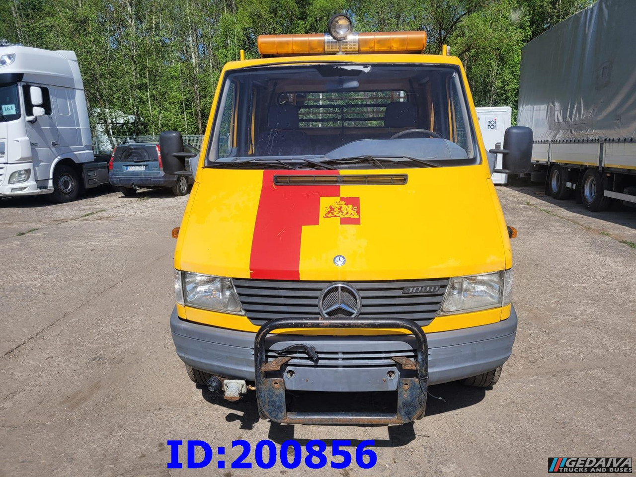 MERCEDES-BENZ Sprinter 408D - 5 Seater - Dropside/ Flatbed truck: picture 2 MERCEDES-BENZ Sprinter 408D - 5 Seater - Dropside/ Flatbed truck: picture 2