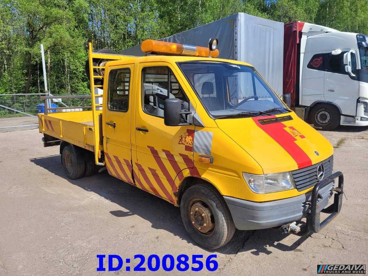 MERCEDES-BENZ Sprinter 408D - 5 Seater - Dropside/ Flatbed truck: picture 4 MERCEDES-BENZ Sprinter 408D - 5 Seater - Dropside/ Flatbed truck: picture 4
