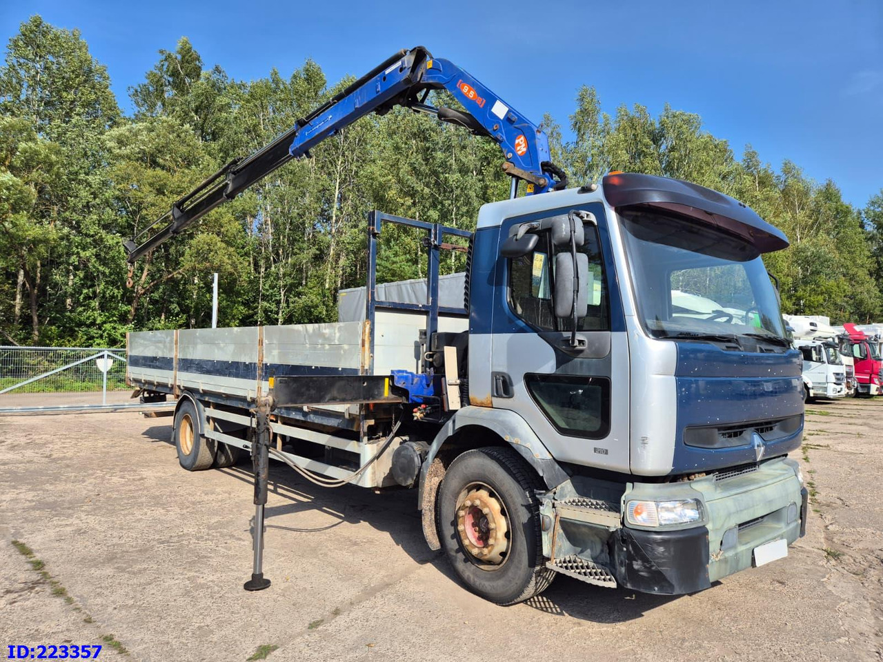 RENAULT Premium 210 4x2 Crane PM - Timber truck: picture 2 RENAULT Premium 210 4x2 Crane PM - Timber truck: picture 2