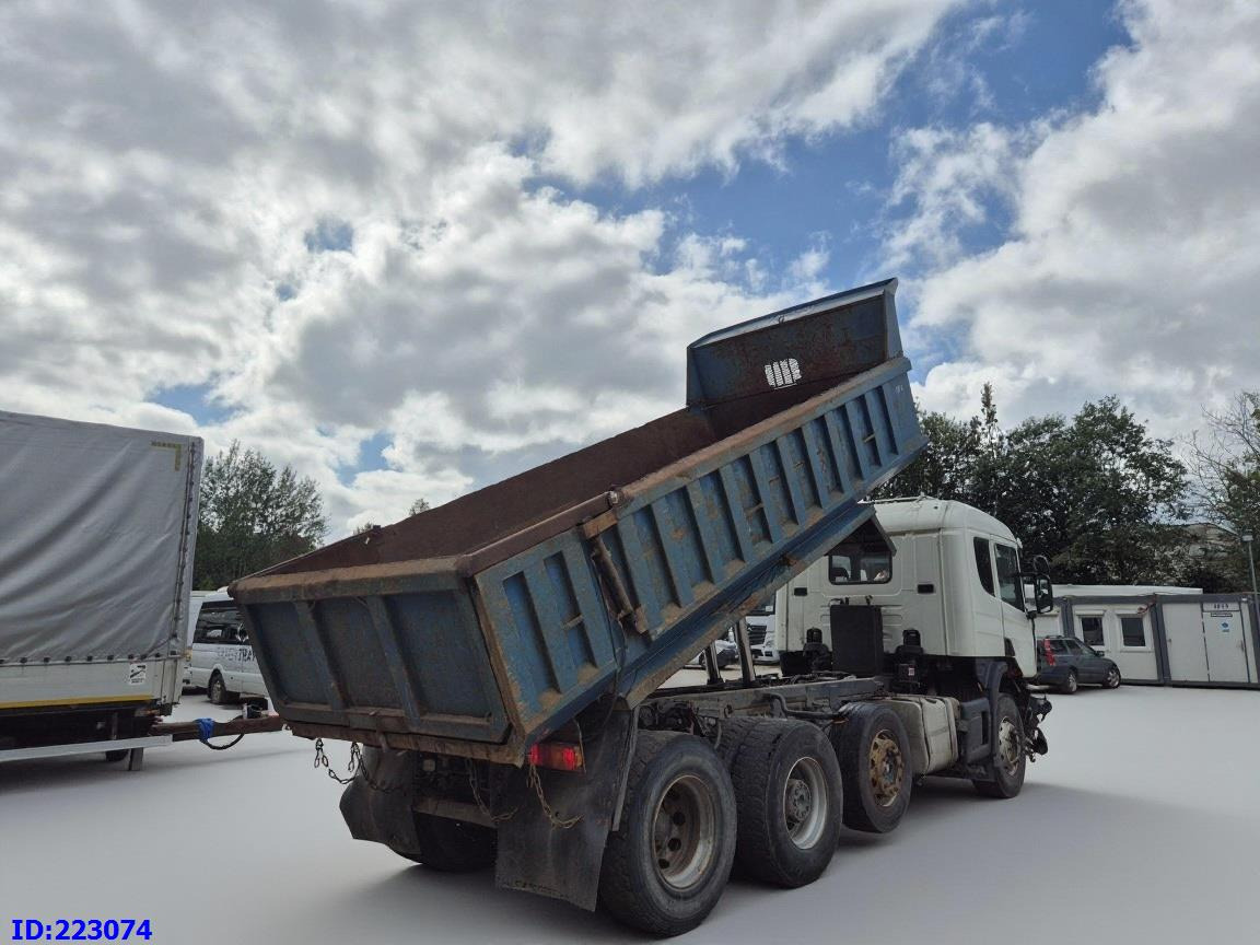 SCANIA 124 8x2 - Manual - Full steel - Tipper: picture 5 SCANIA 124 8x2 - Manual - Full steel - Tipper: picture 5