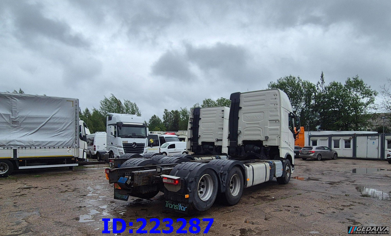 VOLVO FH13 540HP - 10 tyre (2pcs. available) - Cab chassis truck: picture 5 VOLVO FH13 540HP - 10 tyre (2pcs. available) - Cab chassis truck: picture 5