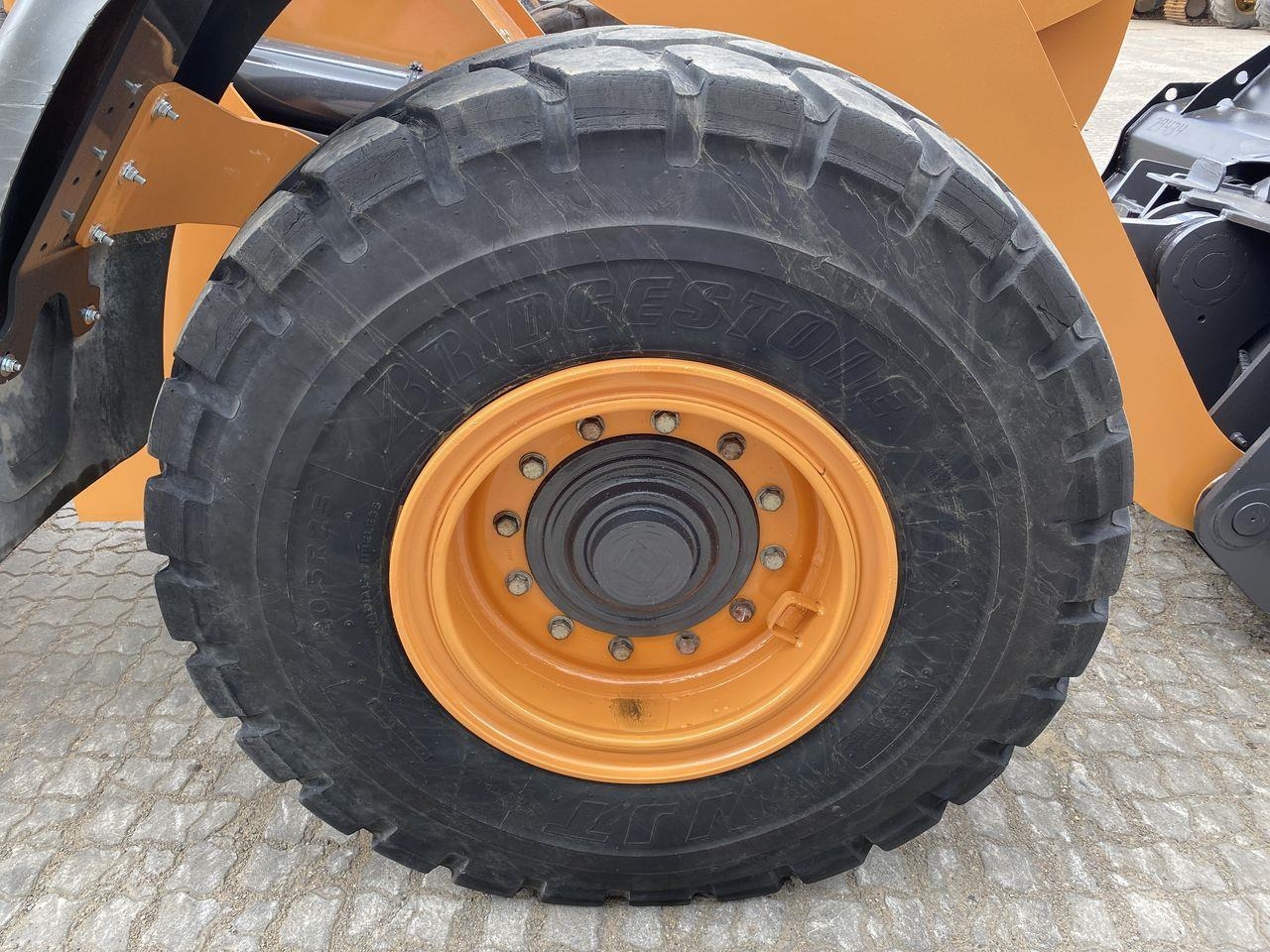 Wheel loader Case 721F: picture 6 Wheel loader Case 721F: picture 6