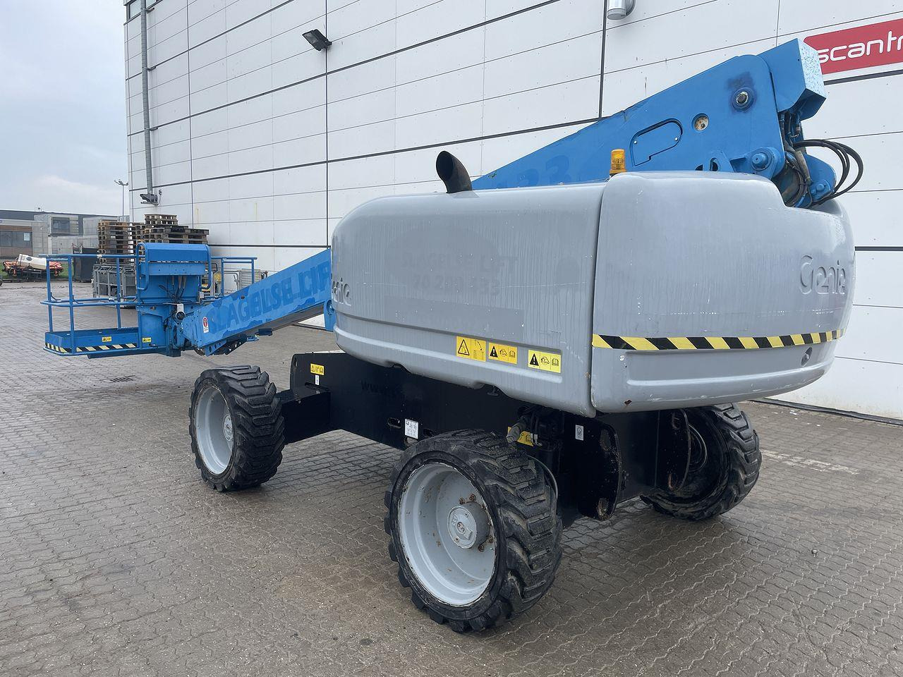 Genie S-60HC - Telescopic boom: picture 2 Genie S-60HC - Telescopic boom: picture 2