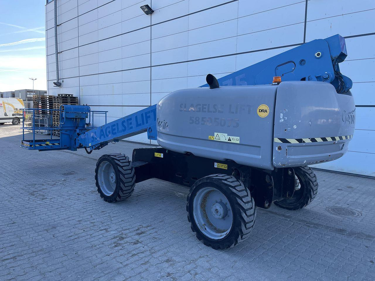 Genie S-60HC - Telescopic boom: picture 2 Genie S-60HC - Telescopic boom: picture 2