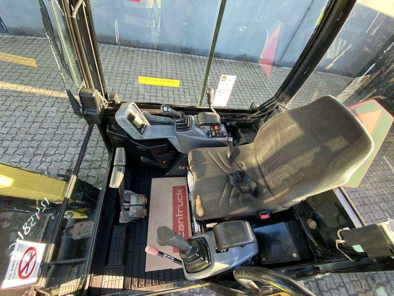 Yanmar SV18 - Mini excavator: picture 3 Yanmar SV18 - Mini excavator: picture 3