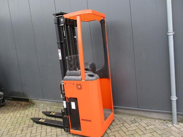 Rocla SST16 TREV 5400 - Stacker: picture 3 Rocla SST16 TREV 5400 - Stacker: picture 3