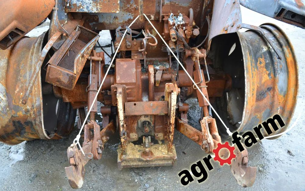 McCormick MC 115 110 skrzynia most silnik piasta zwolnica obudowa - Gearbox for Agricultural machinery: picture 4 McCormick MC 115 110 skrzynia most silnik piasta zwolnica obudowa - Gearbox for Agricultural machinery: picture 4