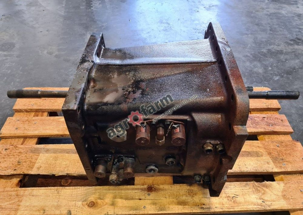 Skrzynia biegów Massey Ferguson 7616 1503B1 - Gearbox: picture 2 Skrzynia biegów Massey Ferguson 7616 1503B1 - Gearbox: picture 2