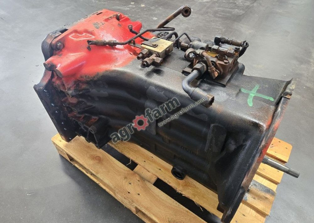 Skrzynia biegów McCormick MTX 155 - Gearbox: picture 1 Skrzynia biegów McCormick MTX 155 - Gearbox: picture 1