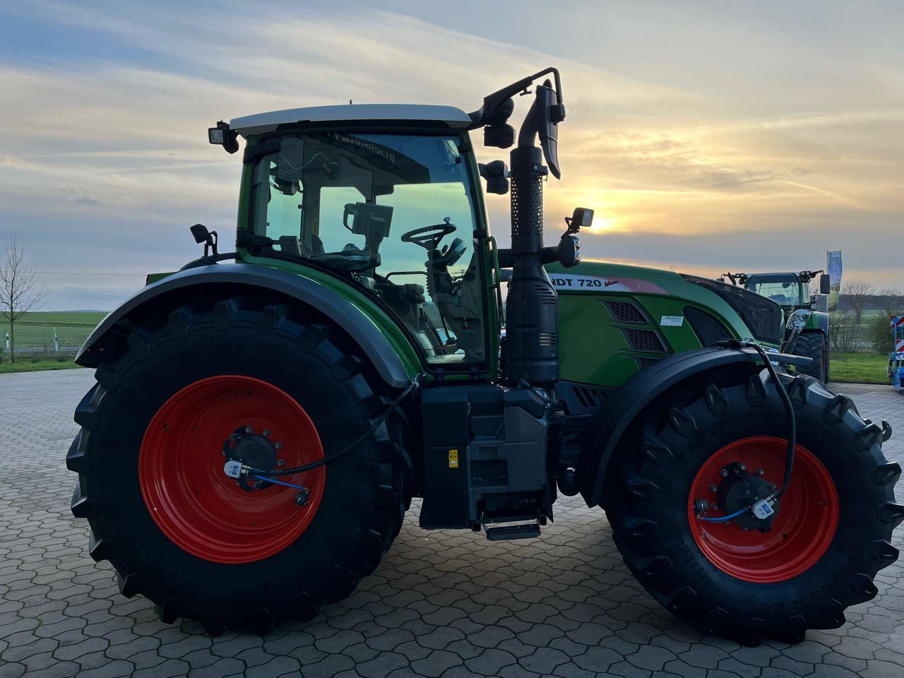 Fendt Fendt 720 Vario S4 ProfiPlus - Farm tractor: picture 4 Fendt Fendt 720 Vario S4 ProfiPlus - Farm tractor: picture 4