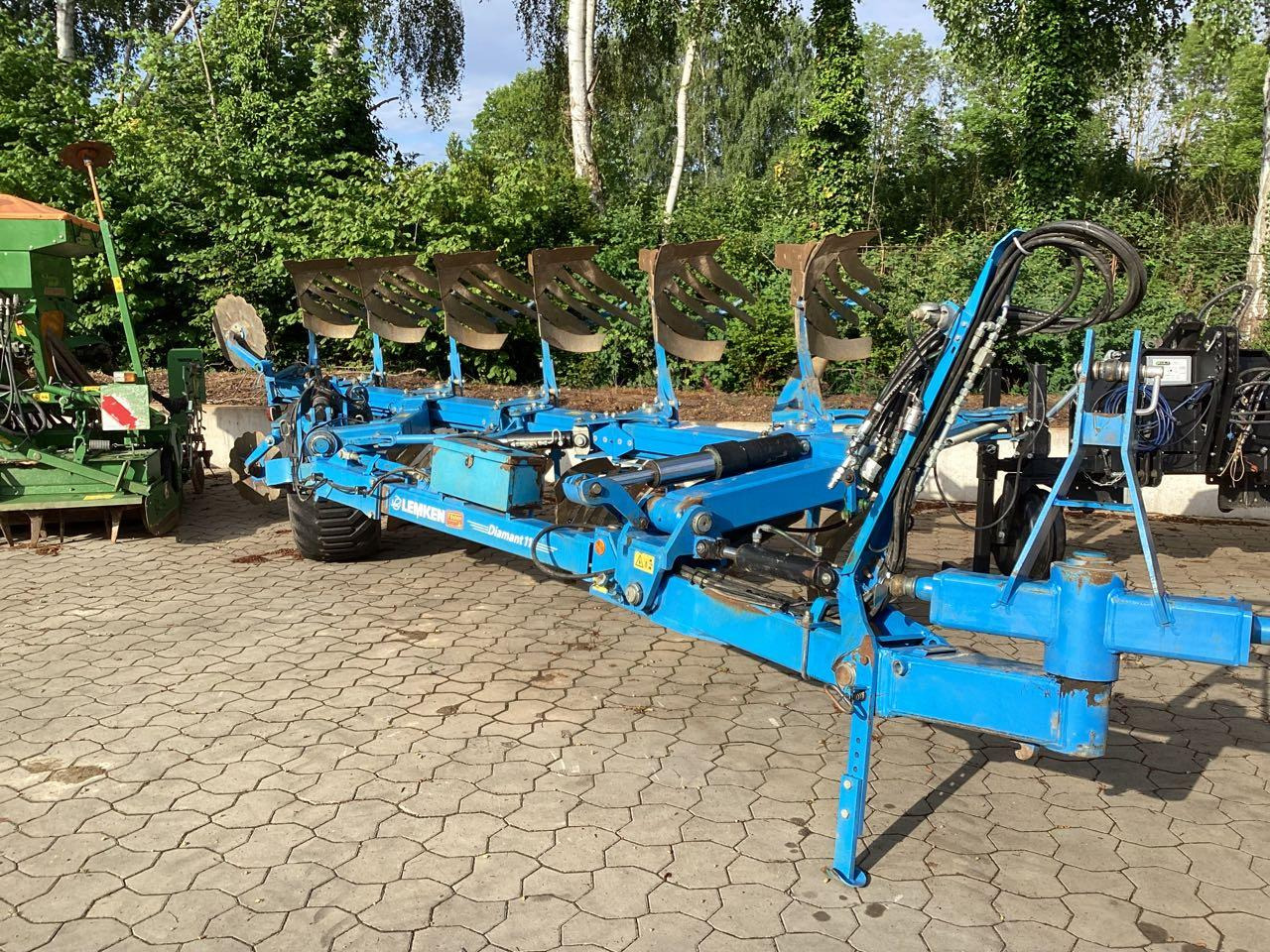 Lemken Diamant 11 V 5+1 L100 - Plow: picture 1 Lemken Diamant 11 V 5+1 L100 - Plow: picture 1
