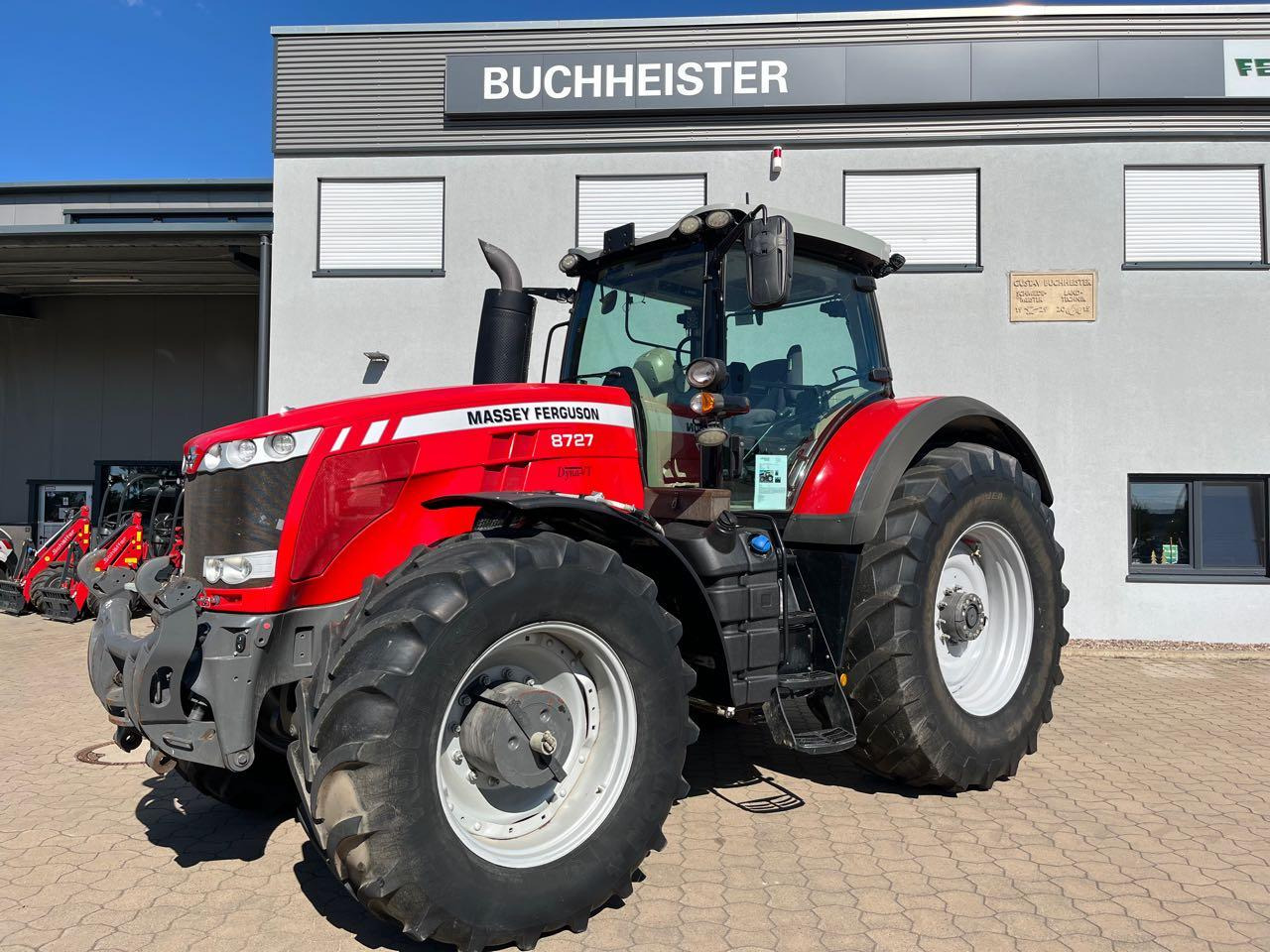 Massey Ferguson 8727 Dyna VT - Farm tractor: picture 1 Massey Ferguson 8727 Dyna VT - Farm tractor: picture 1