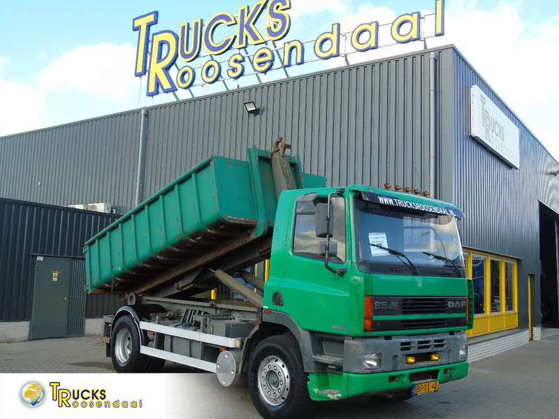 DAF CF 85.330 + EURO 2 + MANUAL + SPRING + 6 CYL - Hook lift truck: picture 1 DAF CF 85.330 + EURO 2 + MANUAL + SPRING + 6 CYL - Hook lift truck: picture 1