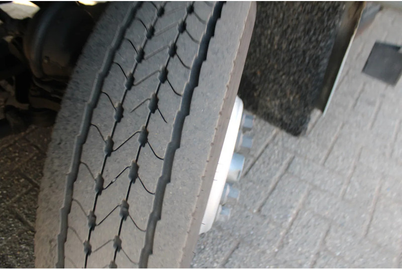 Box truck DAF LF 45.160 + EURO 5 + LIFT +MANUAL + 7.5T: picture 8 Box truck DAF LF 45.160 + EURO 5 + LIFT +MANUAL + 7.5T: picture 8