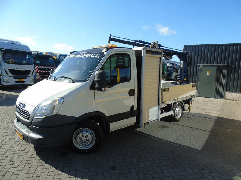 Iveco Daily 35S15 + amcoveba 602 + manual - Flatbed van: picture 2 Iveco Daily 35S15 + amcoveba 602 + manual - Flatbed van: picture 2