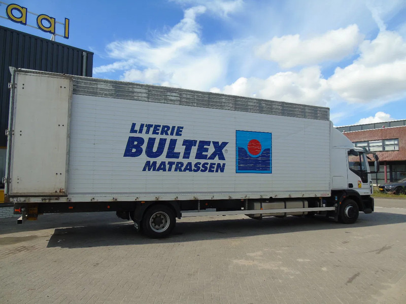 Iveco Eurocargo 120E25 + EURO 6 + 196.000KM! - Box truck: picture 3 Iveco Eurocargo 120E25 + EURO 6 + 196.000KM! - Box truck: picture 3